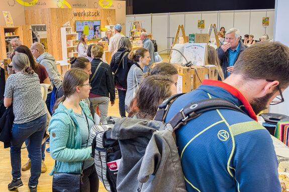 Besucher auf der ÖKO FAIR 2023 | © Congress Messe Innsbruck Besucher auf der ÖKO FAIR 2023 | © Congress Messe Innsbruck